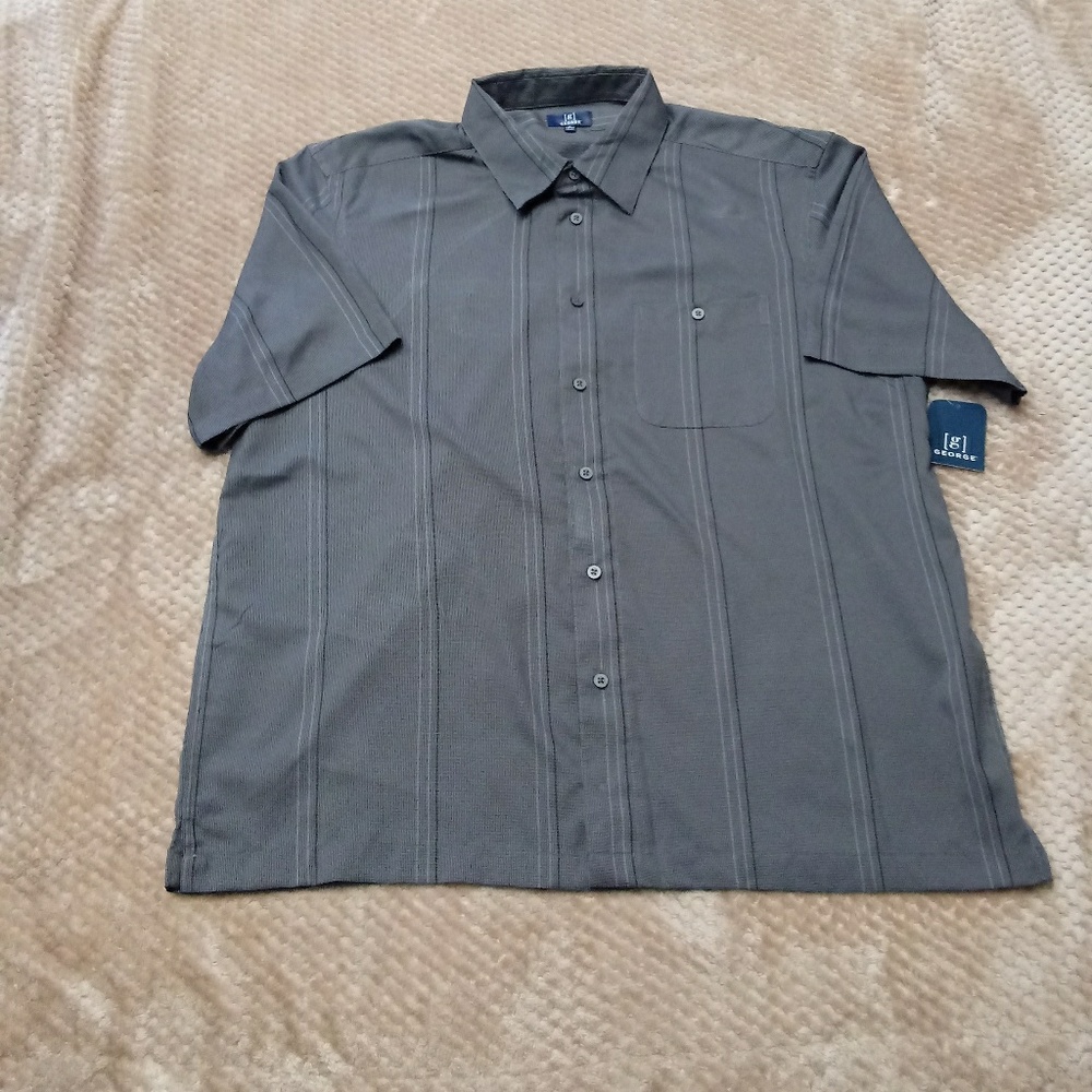 🌻3/$10🌻NWT Men's Shirt